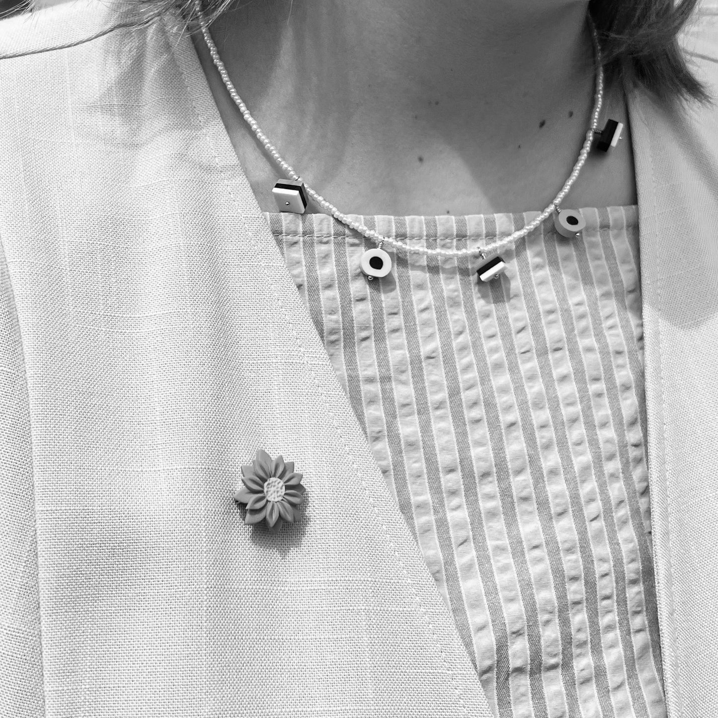 Blomster-broche