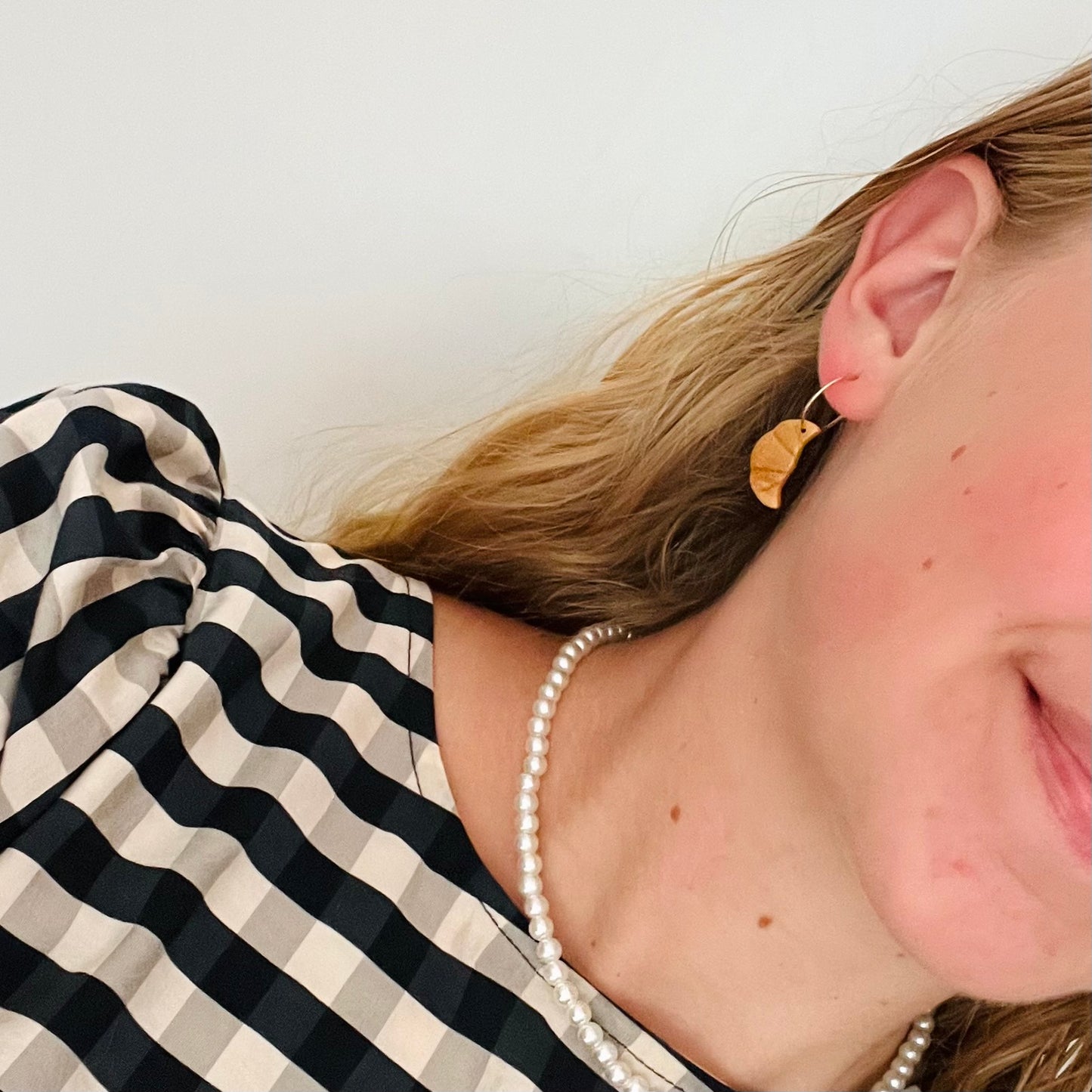 Crossiant Hoops
